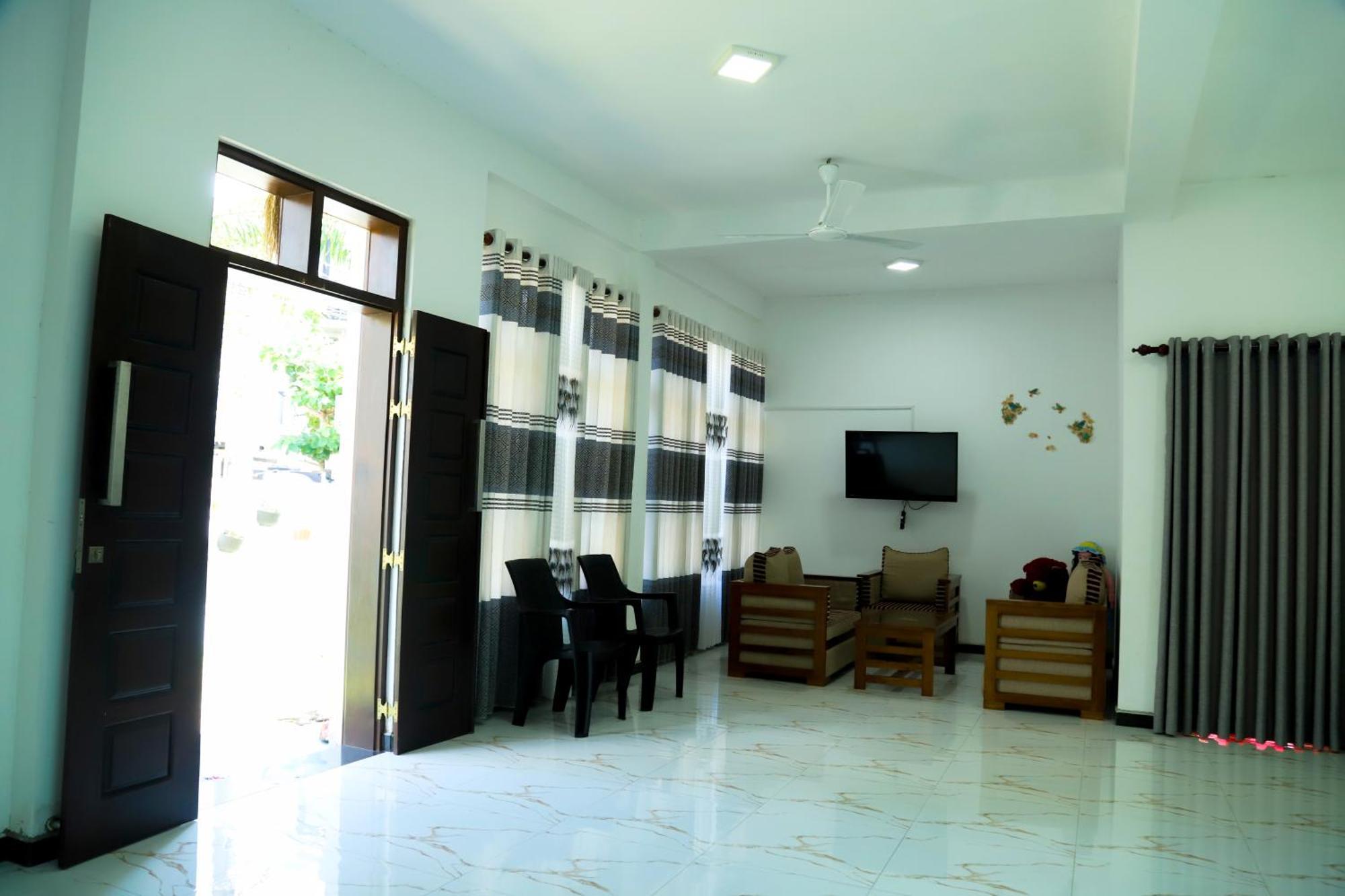 One 8 Mirissa Exterior foto